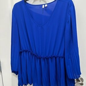 Elegant Blue Women's Top